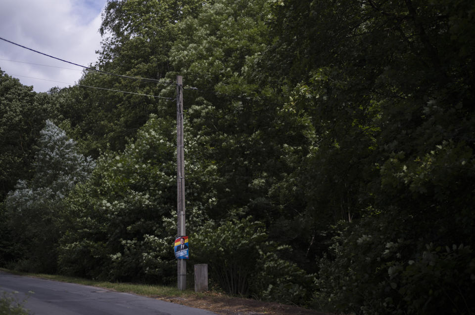 A election campaign poster of far-right AfD candidate Robert Sesselmann remains at a street at the outskirts of the small city Sonneberg at the German federal state Thuringia, Wednesday, July 5, 2023. The Alternative for Germany, or AfD, candidate Robert Sesselmann won the runoff election for a local county administrator in Sonneberg county on June 25, 2023. Sonneberg has a relatively small population of 56,800, but the win is a symbolic milestone for the far-right populist party AfD.(AP Photo/Markus Schreiber)