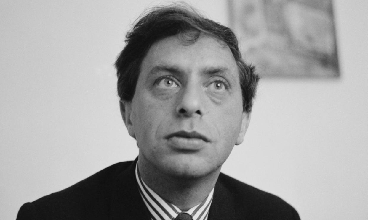 <span>Bernard Kops in 1963. He was a man of large heart, usually worn on his sleeve.</span><span>Photograph: Evening Standard/Getty Images</span>