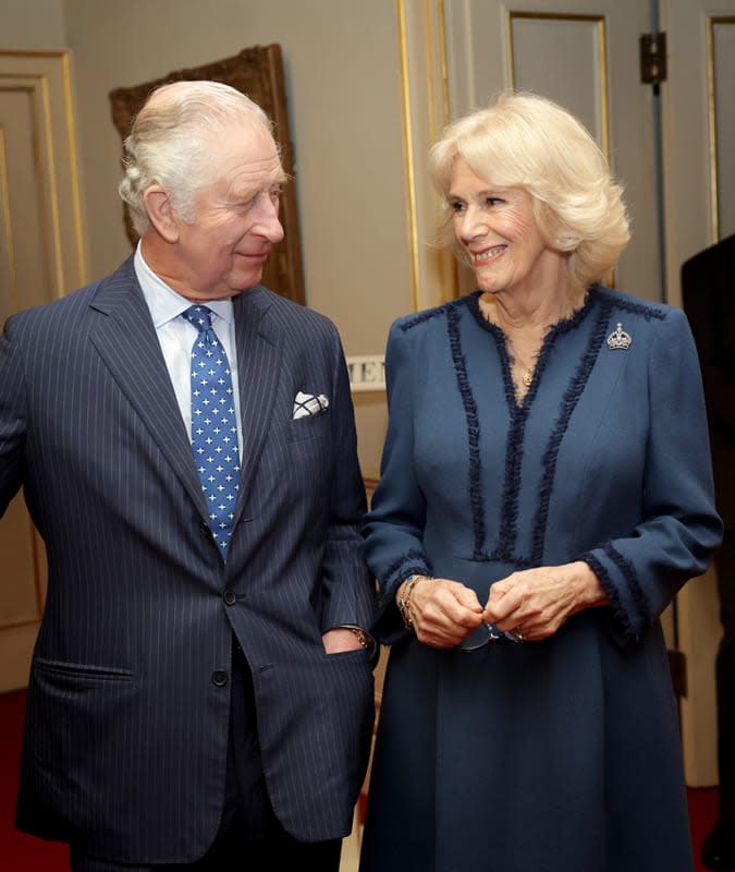 Carlos III y Camilla en el segundo aniversario de la Sala de Lectura