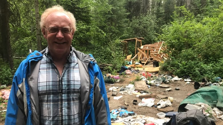 Clean-up planned for 'filthy' campsite left by notorious mail thieves near Peachland
