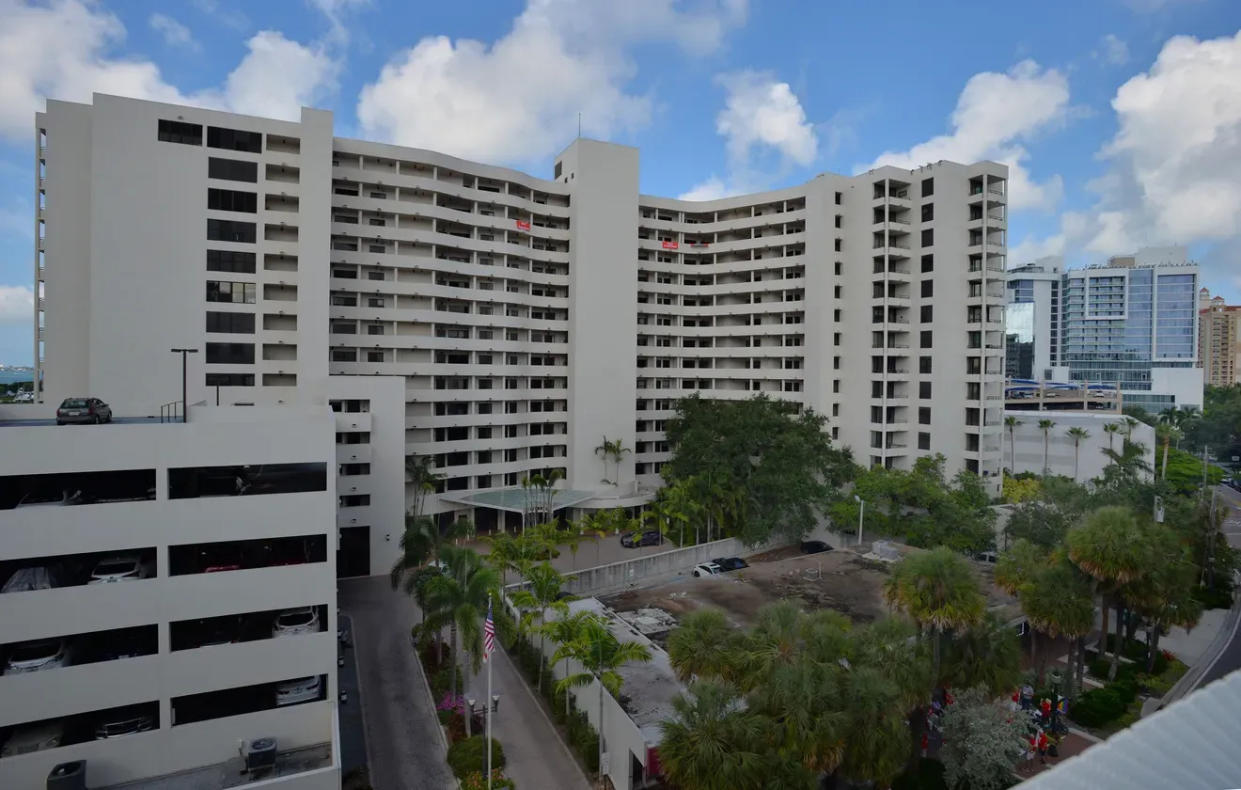 If approved, a towering skyscraper would be built on this empty lot on Palm Avenue, next to the Bay Plaza condos. The proposed Obsidian would be the tallest residential building in Sarasota.