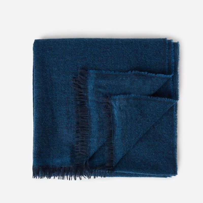 <p><a href="https://go.redirectingat.com?id=74968X1596630&url=https%3A%2F%2Fwww.falconeri.com%2Fus%2Fproduct%2Flight_cashmere_scarf-UZ00045.html%3Fdwvar_UZ00045_Z_COL_FALCU%3D8827&sref=https%3A%2F%2Fwww.esquire.com%2Flifestyle%2Fg41766918%2Fbest-stocking-stuffers-for-men%2F" rel="nofollow noopener" target="_blank" data-ylk="slk:Shop Now;elm:context_link;itc:0;sec:content-canvas" class="link ">Shop Now</a></p><p>Light Cashmere Scarf</p><p>falconeri.com</p><p>$135.00</p>