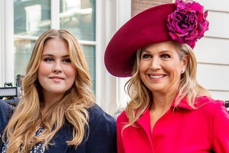 La princesa Amalia junto a su madre, Máxima