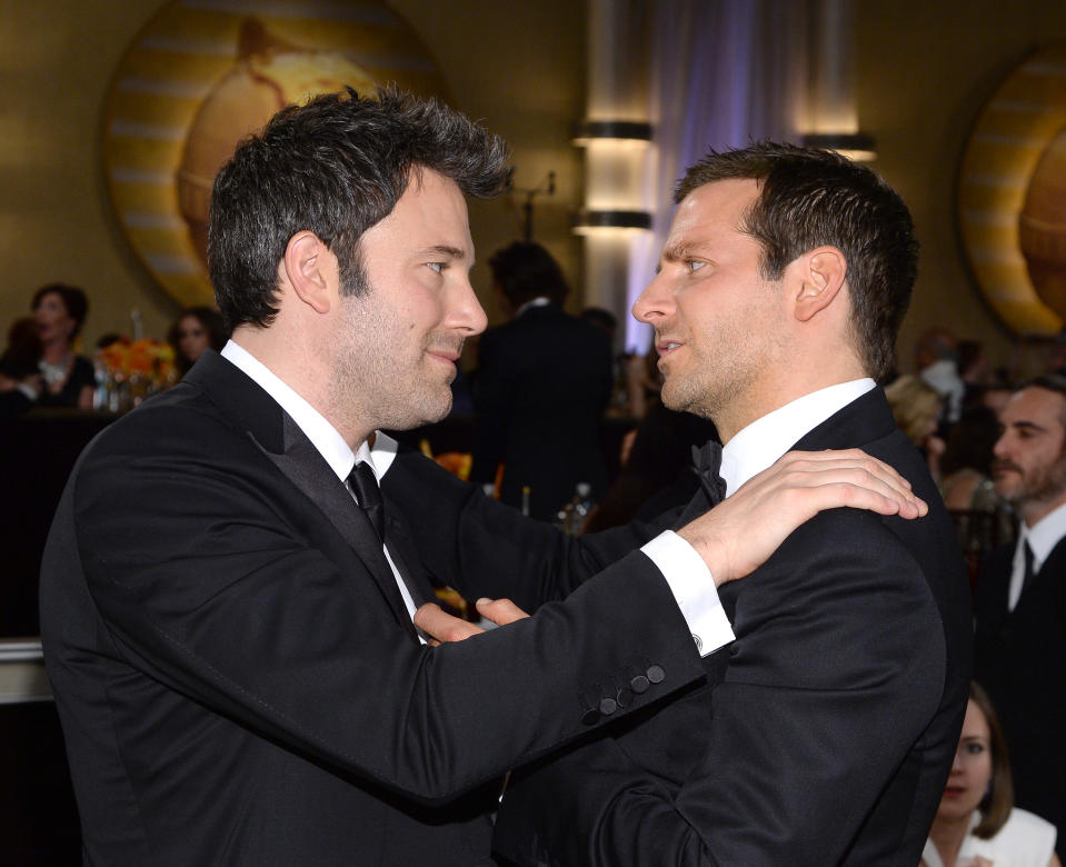 Ben Affleck y Bradley Cooper en los Globos de Oro de 2014. (Foto de Larry Busacca/NBC/NBCU Photo Bank/NBC)