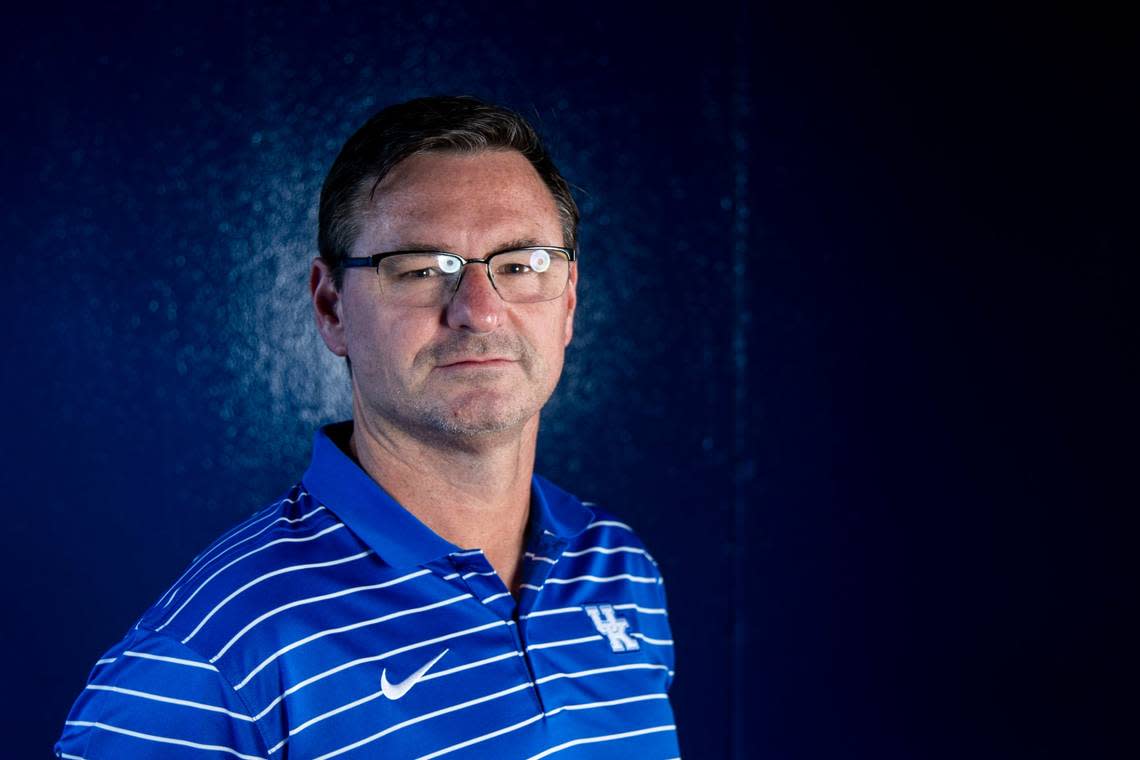 Kentucky’s new offensive coordinator, Rich Scangarello, talked about the differences in game preparation for an NFL and a college quarterback. Silas Walker/swalker@herald-leader.com