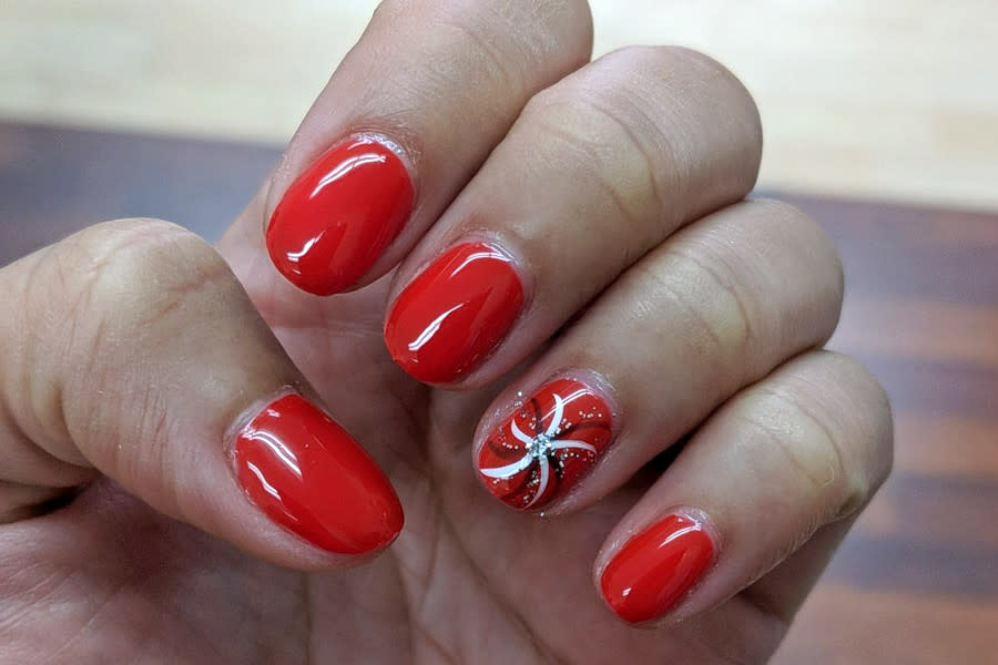 <b>Photo: lynn t./<a href="https://yelp.com/biz_photos/kacy-nails-and-spa-santa-ana?utm_campaign=9c4213fc-87c3-4daa-884b-66aa800945a3%2C2b3a8b05-ca08-4ec6-ba63-0c917fa0699e&utm_medium=81024472-a80c-4266-a0e5-a3bf8775daa7" rel="nofollow noopener" target="_blank" data-ylk="slk:Yelp;elm:context_link;itc:0;sec:content-canvas" class="link ">Yelp</a></b>