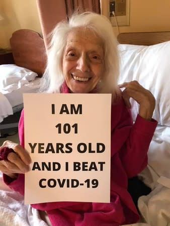 紐約一名101歲老婦人在確診武漢肺炎後，經過數週治療後，病毒檢驗居然成功由陽轉為陰性。   圖：翻攝自North Westchester Restorative Therapy & Nursing Center臉書