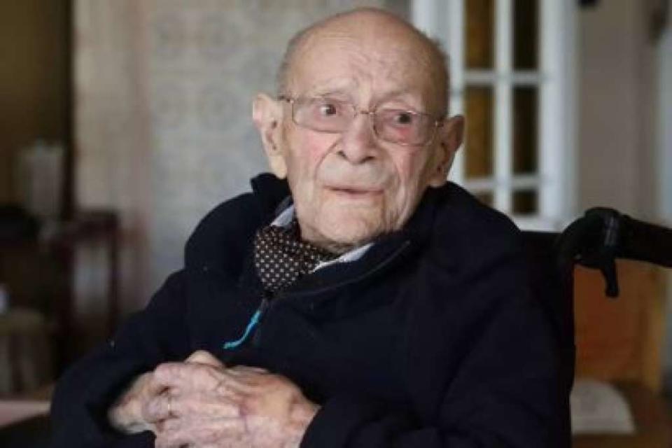 15 juillet - André Boite - André Boite, doyen connu des Français, est décédé à l’âge de 111 ans.<br /><br /><strong>> Lire notre article complet <a href="https://www.huffingtonpost.fr/entry/andre-boite-le-probable-doyen-des-francais-est-mort-a-111-ans_fr_62d1caa4e4b008a2d039dae8?ppv">en cliquant ici</a></strong>