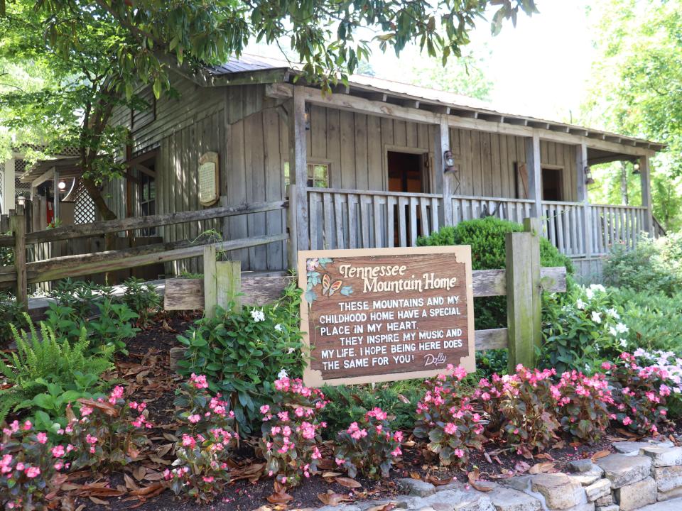 A replica of Dolly Parton's log cabin childhood home at Dollywood.