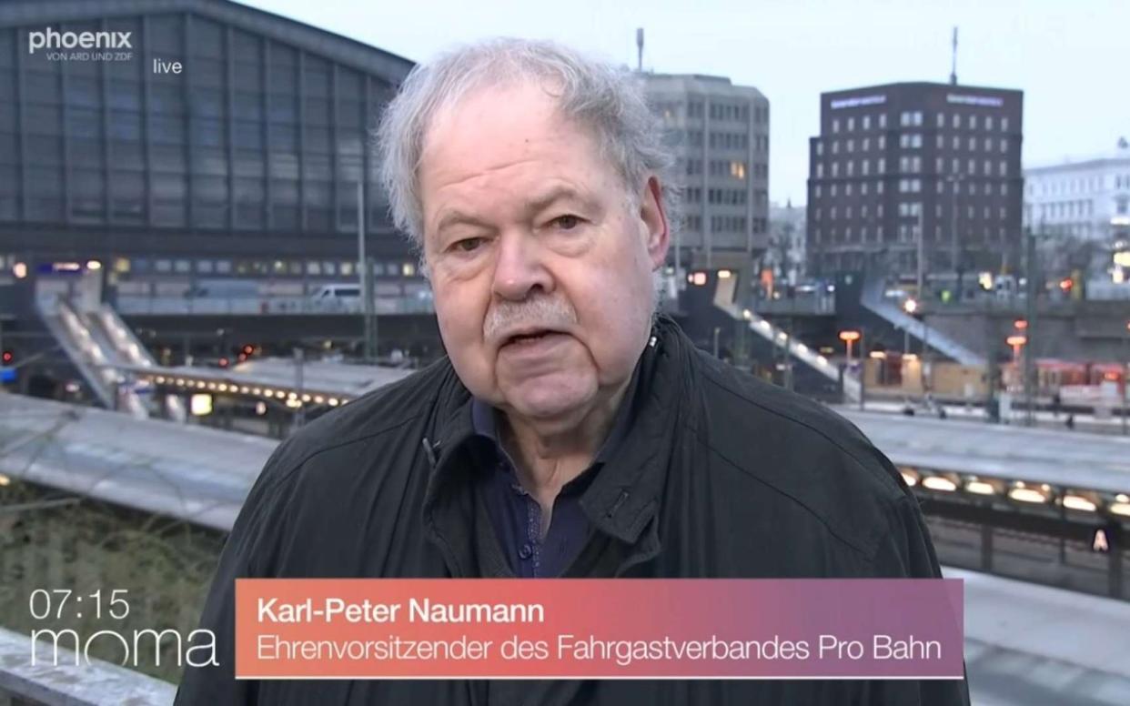 Der Ehrenvorsitzende des Fahrgastverbandes Pro Bahn, Karl-Peter Naumann, fordert im Fall von GDL-Wellenstreiks einen Streik-Fahrplan der Deutschen Bahn. (Bild: ZDF)