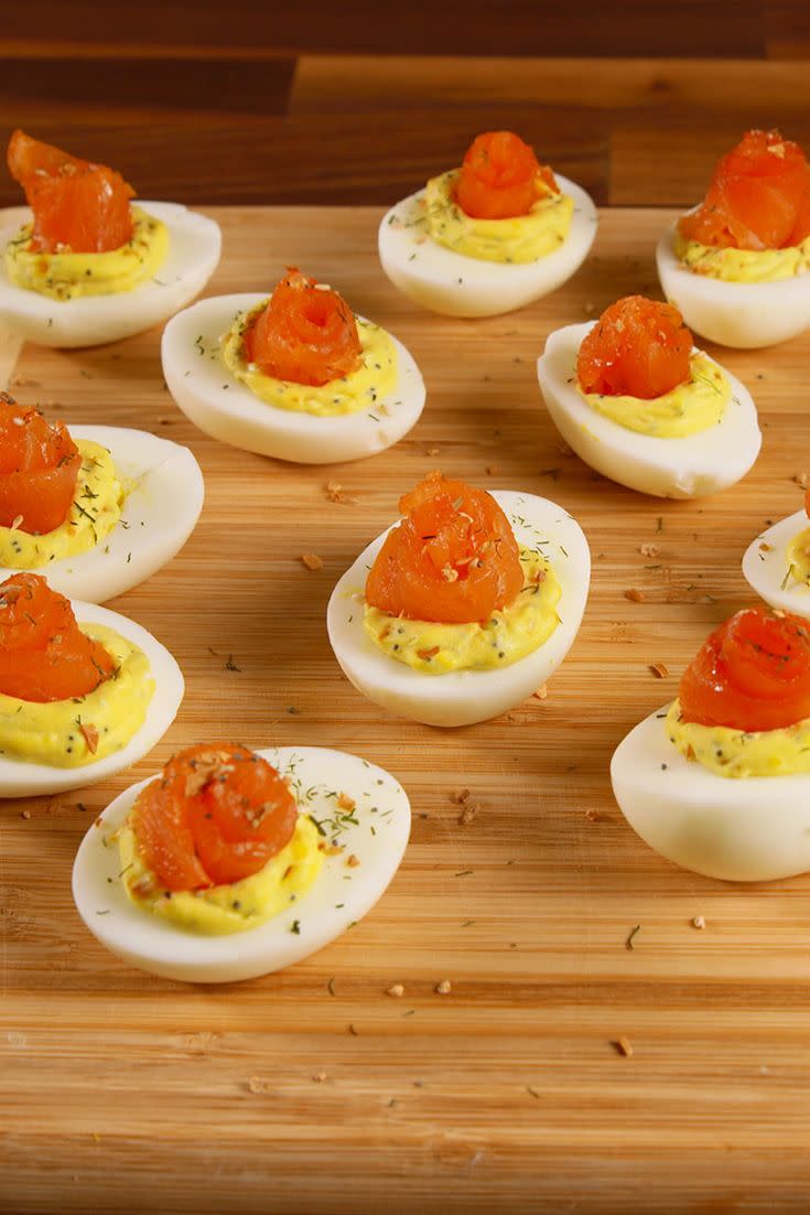 everything bagel deviled eggs