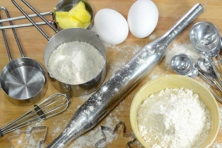 La medición incorrecta de ingredientes perjudica la preparación de los platillos. – Foto: jayk7/Getty Images