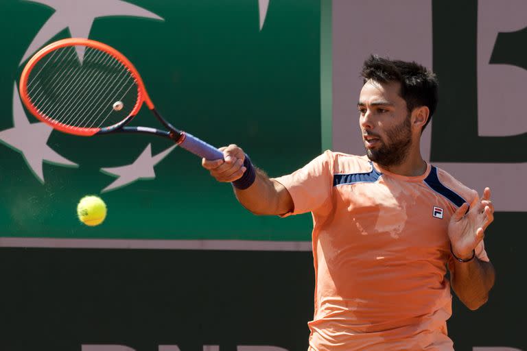 Genaro Alberto Olivieri durante su exitoso debut en la primera ronda de Roland Garros