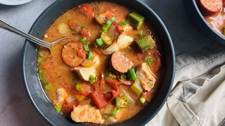 Crockpot chicken gumbo