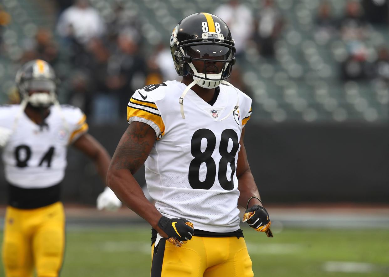 Mandatory Credit: Photo by Ben Margot/AP/Shutterstock (10019821z)Pittsburgh Steelers wide receiver Darrius Heyward-Bey (88) warms up before an NFL football game against the Oakland Raiders in Oakland, CalifSteelers Raiders Football, Oakland, USA - 09 Dec 2018.