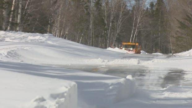 The bodies of the two people who died were found Wednesday, two days after the snowstorm started on the Acadian Peninsula, RCMP said. (Alix Villeneuve/Radio-Canada - image credit)