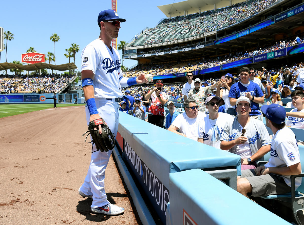 Dodgers Fans React to Cody Bellinger's First Game Against His Former Team -  Inside the Dodgers