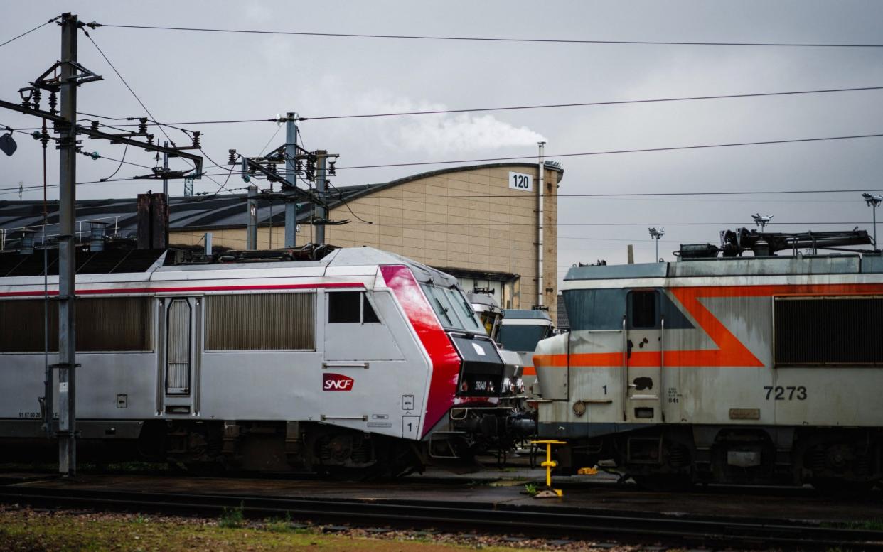 The commission for the SNCF employees drops to 'less than €1' if a passenger does not pay their fine immediately