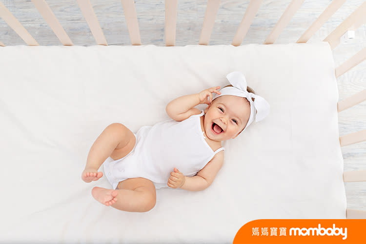 帶寶寶出去玩總是遇到睡眠大魔王？專業兒科睡眠顧問獨家的安睡法則，倒時差、難入睡也能輕鬆解決
