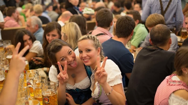 每年九月底開幕的慕尼黑啤酒節（Oktoberfest）已有逾200年歷史，今年吸引預計超過700萬人參加。 (來源：Dreamstime/典匠影像)
