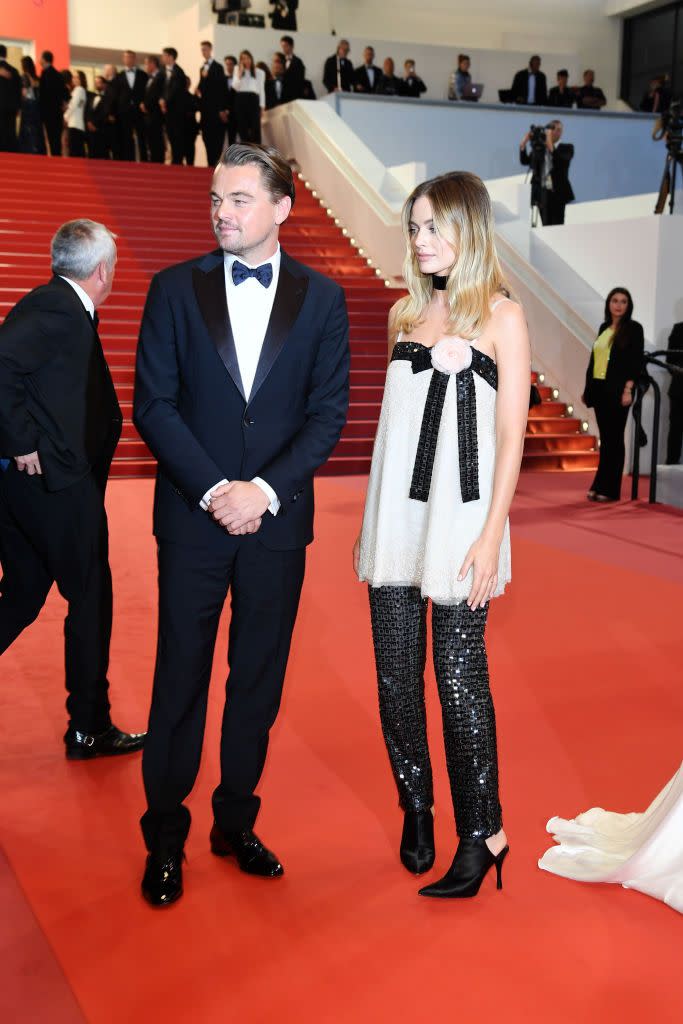 <p>Margot Robbie arrives for the Cannes film festival showing of Once Upon A Time... In Hollywood, on the arm of Leonardo Dicaprio, wearing head-to-toe Chanel.</p>