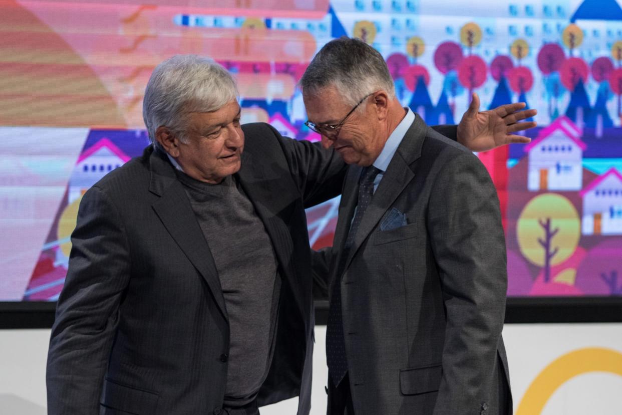 Andrés Manuel López Obrador, presidente de México y Ricardo Salinas Pliego | FOTO: MISAEL VALTIERRA / CUARTOSCURO.COM