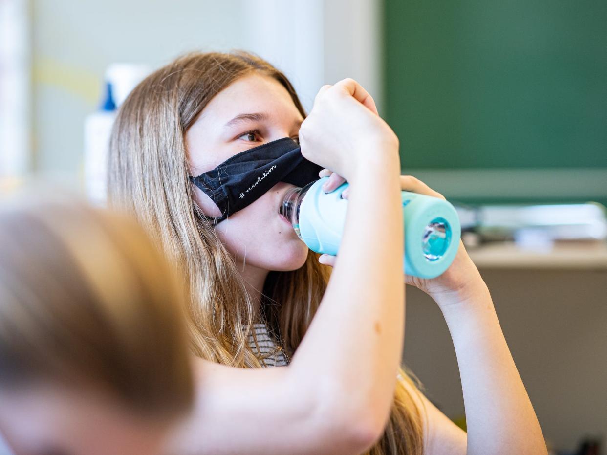 student water germany mask