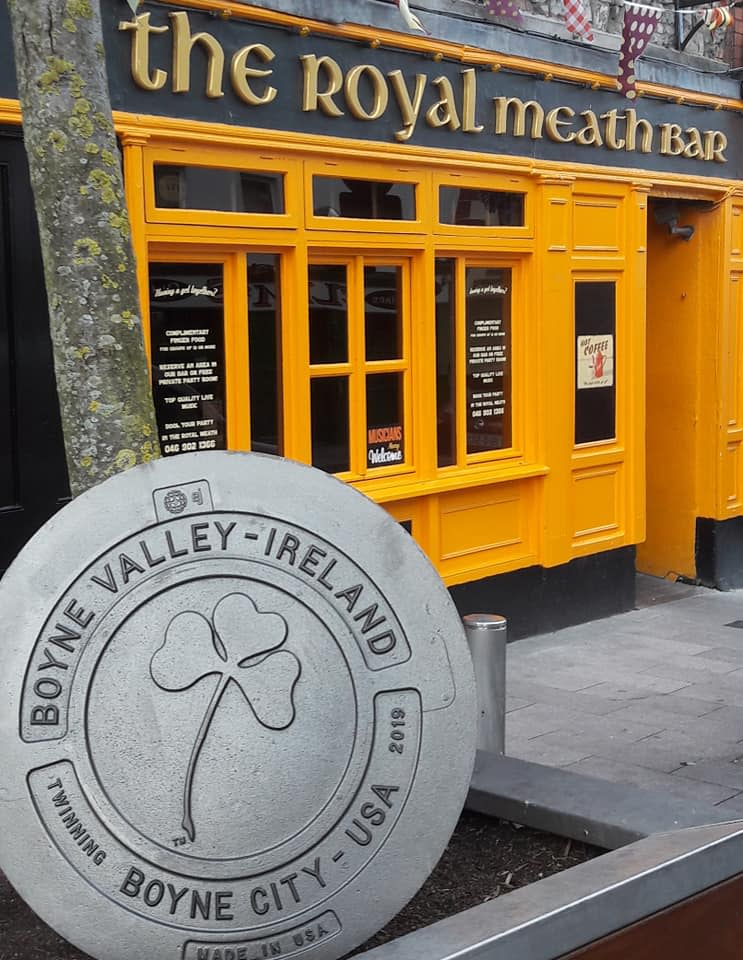 The Boyne Valley Twinning ceremonial seal sits outside of The Royal Meath Bar.