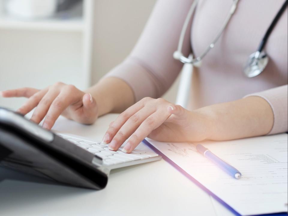 <p>A GP fit note is issued after the first seven days of sickness absence if a doctor agrees the patient is too ill to work</p> (Getty/iStock)