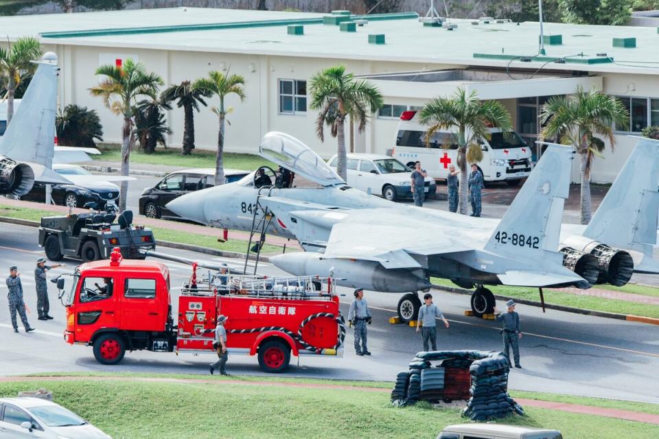 日本航空自衛隊有吸取松島基地的教訓，贏得許多日本人民的讚賞。   圖：翻攝自 @Naha_AirBase X 帳號