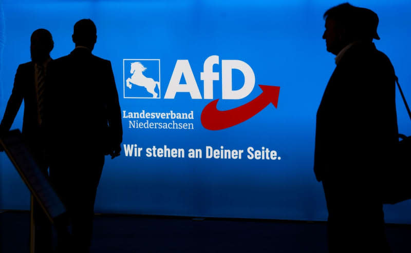 Delegates and visitors attend the state party conference of the AfD Lower Saxony at the Congress Union Celle. The far-right Alternative for Germany (AfD) is ahead of the centre-right Christian Democratic Union (CDU) in Saxony some nine months ahead of state elections, an opinion poll released on 02 January showed. Julian Stratenschulte/dpa