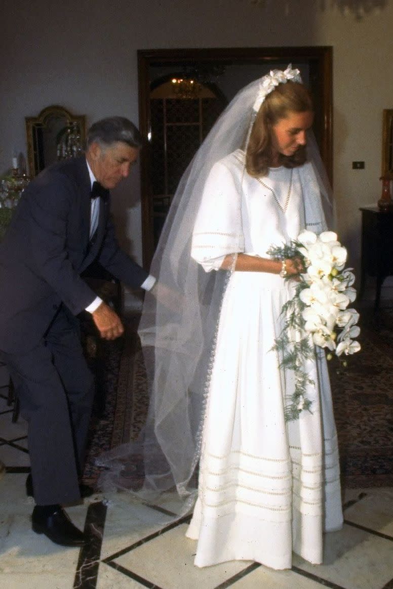 1978: Lisa Najeed Halaby and King Hussein of Jordan