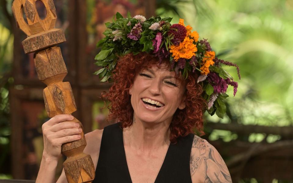 Eigentlich sollte es ja um die Triumph einer würdigen Königin gehen: Doch Cora Schumacher stahl Dschungel-Siegerin Lucy mit dem Wunsch nach einer Wiederkehr fast die Show. (Bild: RTL / Stefan Thoyah)