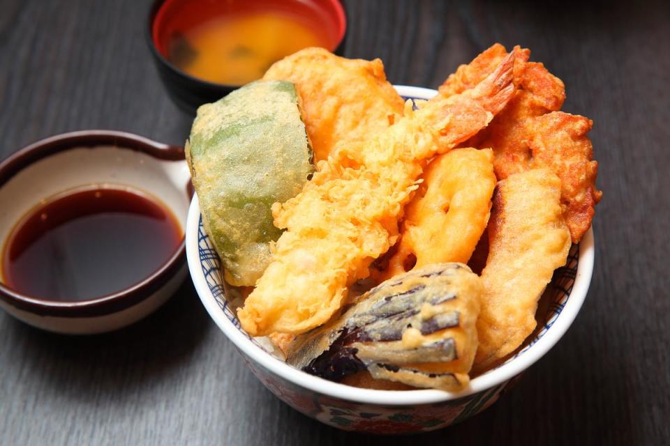 除了拉麵，今年Mr.拉麵也開賣具台南風味的虱目魚天婦羅丼飯。（190元／碗）