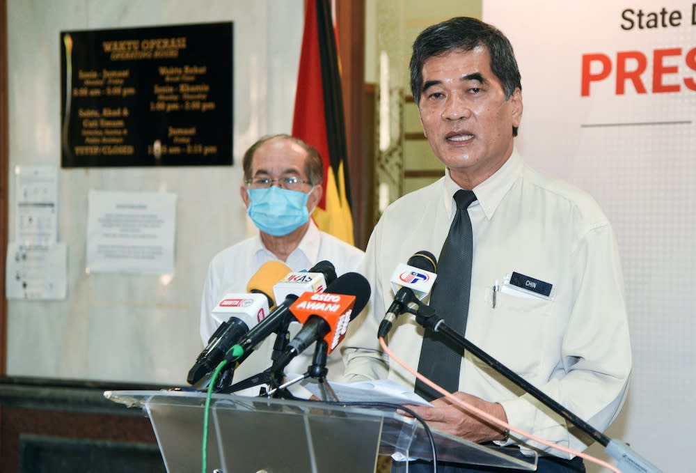 Sarawak Health director Dr Chin Zun Hing says anti-Covid-19 vaccination programme for frontliners to start from February 27, 2021. — Picture via Sarawak State Information department