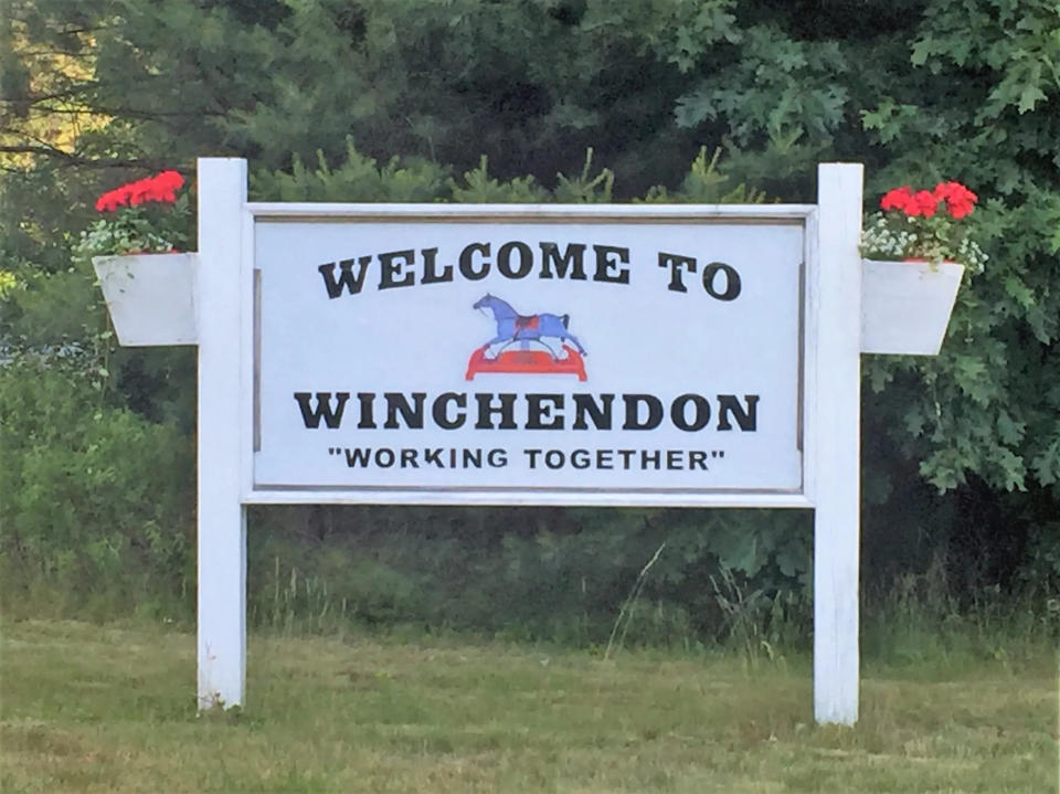 Town of Winchendon sign