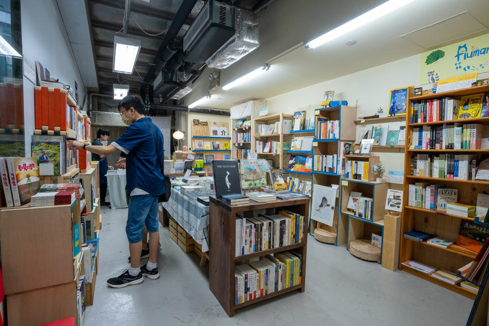 位於灣仔集成中心的「七份一書店」獲伍集成文化教育基金會支持，可以免租經營半年，讓店長輕鬆上路。