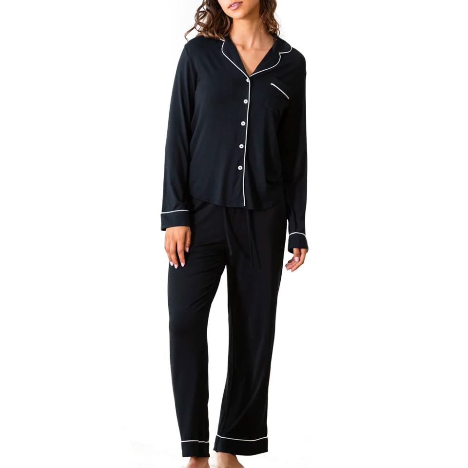 <p><a href="https://go.redirectingat.com?id=74968X1596630&url=https%3A%2F%2Fcozyearth.com%2Fproducts%2Flong-sleeve-bamboo-pajama-set%3Fvariant%3D41039987146932&sref=https%3A%2F%2Fwww.bestproducts.com%2Flifestyle%2Fg2067%2Fexpensive-luxury-gift-ideas%2F" rel="nofollow noopener" target="_blank" data-ylk="slk:Shop Now;elm:context_link;itc:0;sec:content-canvas" class="link ">Shop Now</a></p><p>Long Sleeve Bamboo Pajama Set</p><p>cozyearth.com</p><p>$156.00</p>