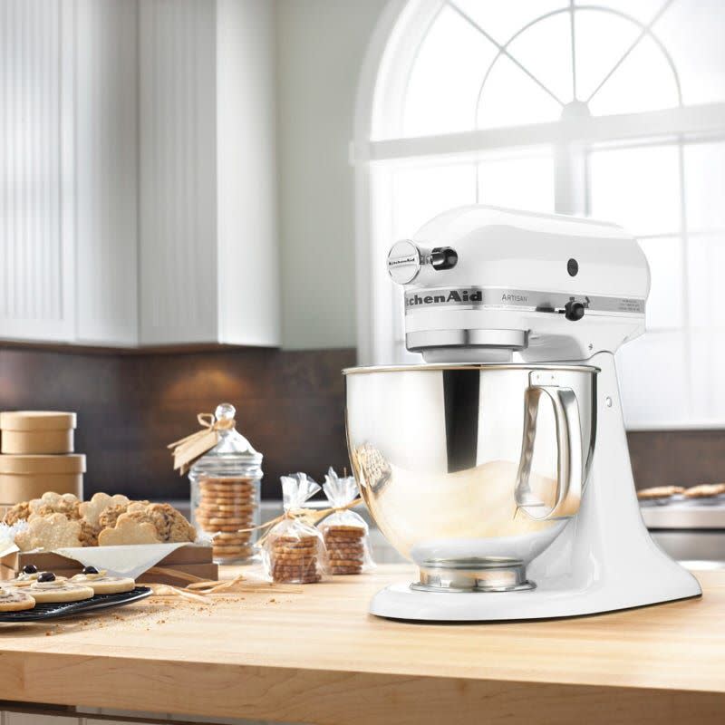 2) KitchenAid 5-Quart Stand Mixer