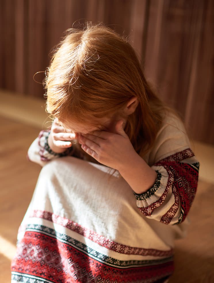 A mom says a temporary hair-color spray caused her little girl’s hair to fall out. (Photo: Getty Images)