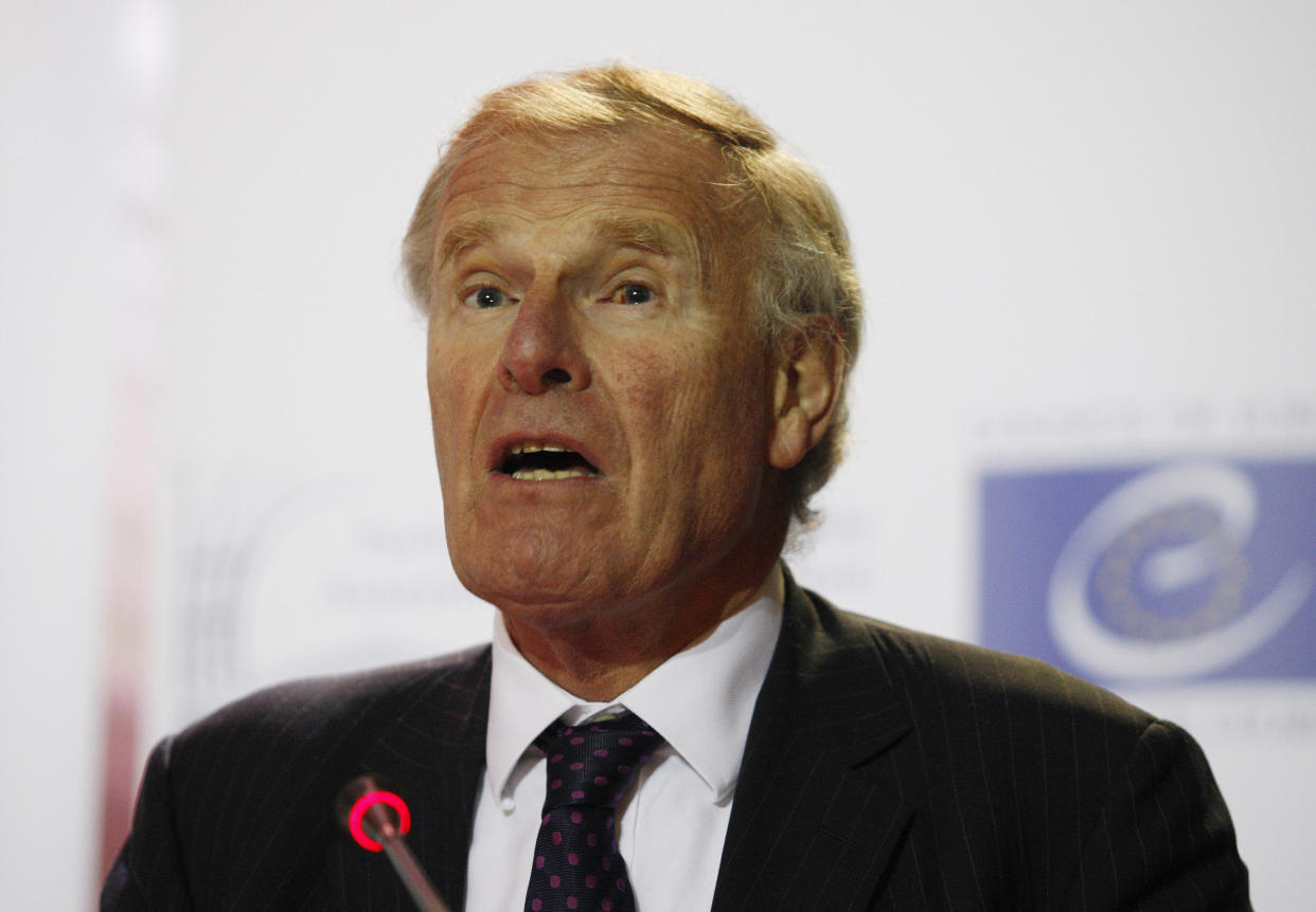 KIEV, UKRAINE - OCTOBER 27: President of the Parliamentary Assembly of the Council of Europe (PACE) Christopher Chope delivers a speech during a press conference in Kiev, Ukraine, on October 27, 2014. (Photo by Vladimir Shtanko/Anadolu Agency/Getty Images)