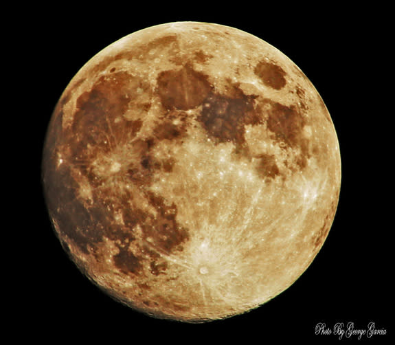 SPACE.com reader George Garcia sent in his photo of the September 2012 harvest moon taken on Sept. 29, 2012, in Montebello, CA.