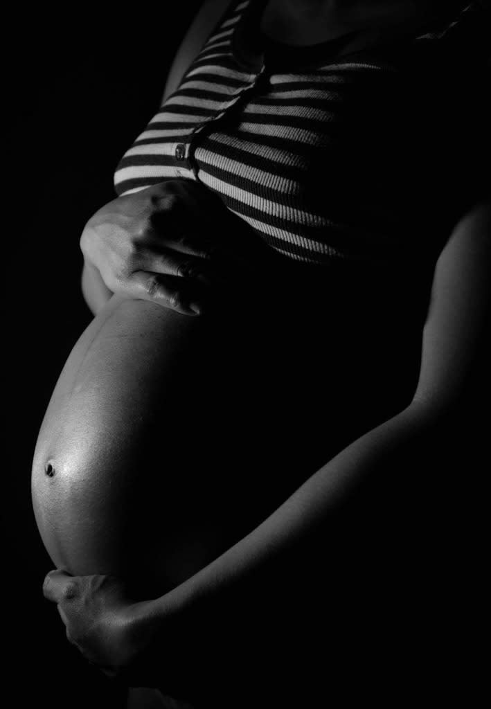 Police officers used a stun gun on Dailene Rosario, 17, despite the fact that she was 14 weeks pregnant. (Photo: Getty)