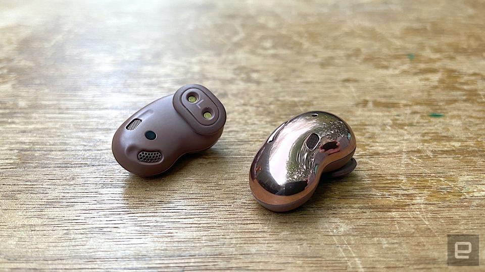 Samsung’s latest true wireless earbuds have a unique “open type” design that will keep you from cramming them in your ears. While that does make them a bit more comfortable, you do have to sacrifice sound quality and the effectiveness of ANC. There are some attractive features here, but the company’s Galaxy Buds+ are the better option at this point. 