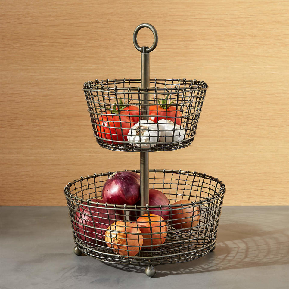 A two tear wireframe basket