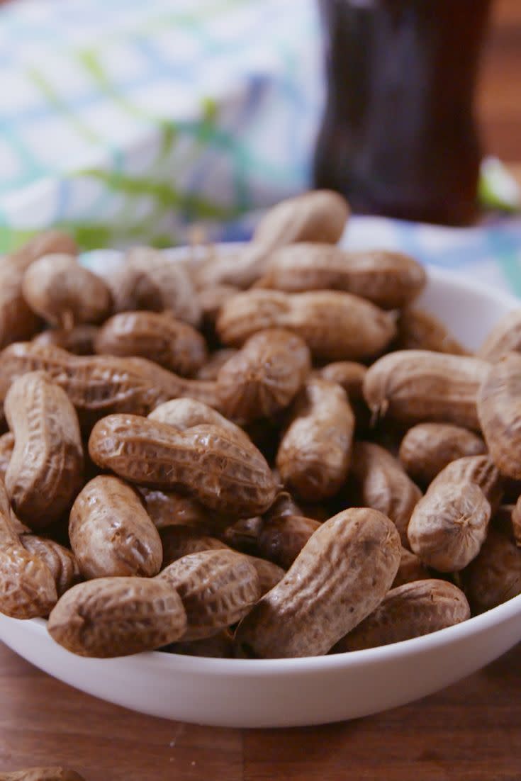 Slow-Cooker Boiled Peanuts