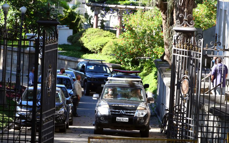 Brazilian federal police search Rio de Janeiro governor's residences in corruption probe