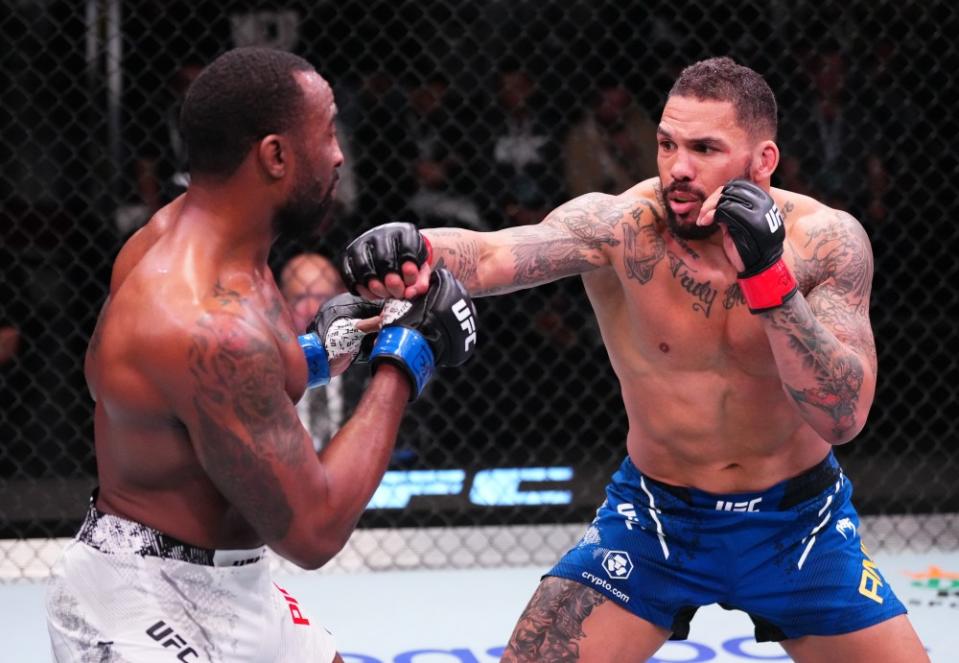 LAS VEGAS, NEVADA – MARCH 02: (R-L) Eryk Anders punches Jamie Pickett in a middleweight bout during the UFC Fight Night event at UFC APEX on March 02, 2024 in Las Vegas, Nevada. (Photo by Jeff Bottari/Zuffa LLC via Getty Images)