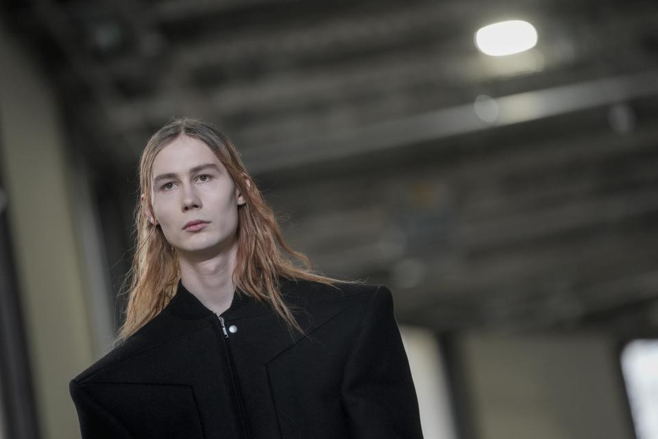 A model wears a creation as part of the Rick Owens menswear Fall-Winter 2023-24 collection presented in Paris, Thursday, Jan. 19, 2023. (AP Photo/Thibault Camus)