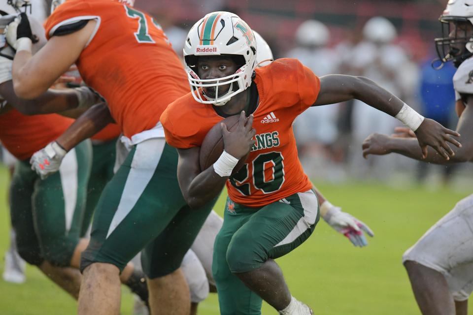 Mandarin's Tiant Wyche (20) sprints to the end zone for an early second quarter touchdown. The Atlantic Coast Stingrays traveled to Mandarin to play the Mustangs in High School football Friday, September 15, 2023.